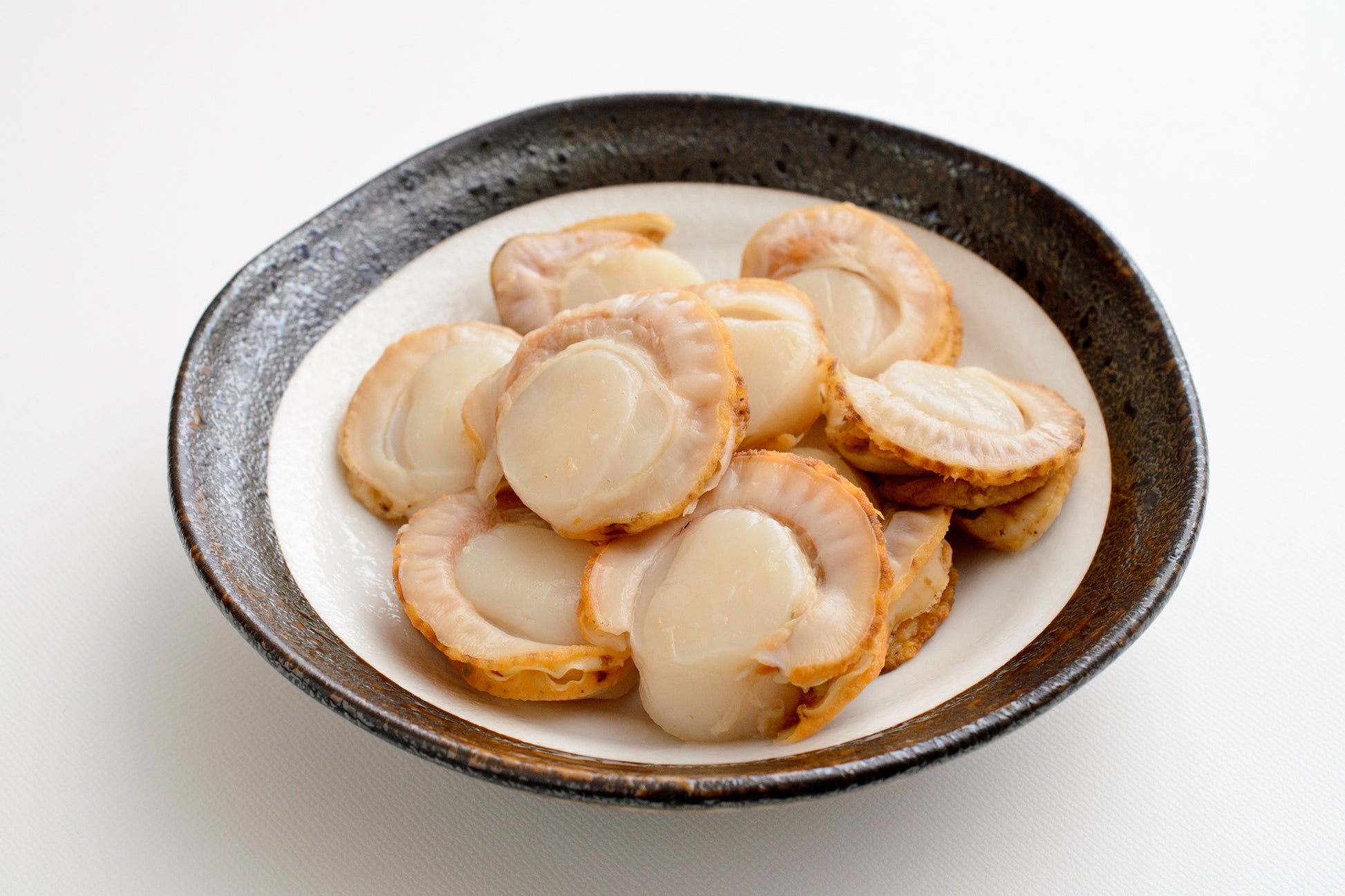 Fresh baby Hotate scallops from Mutsu Bay in Aomori by DIY COOKINGS